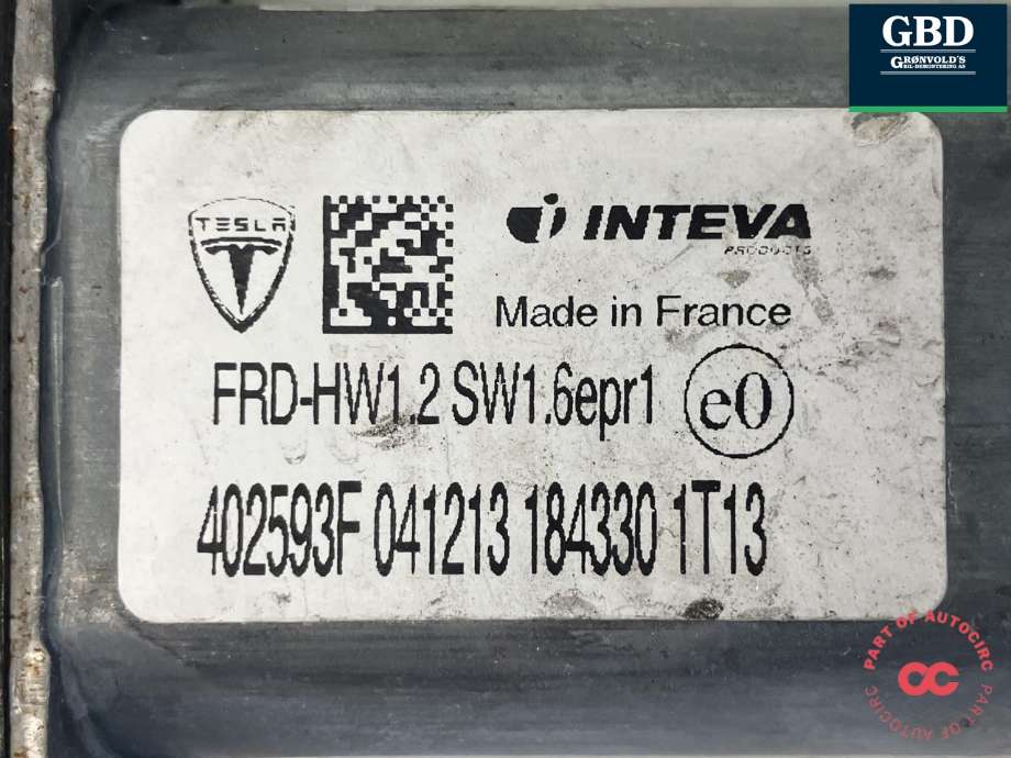 Ruteheis høyre foran til Tesla Model S 2013-2016 (Fase 1)  (6006651-00-G|6006651-00-K | 6006651-00-L|6006651-99-K)