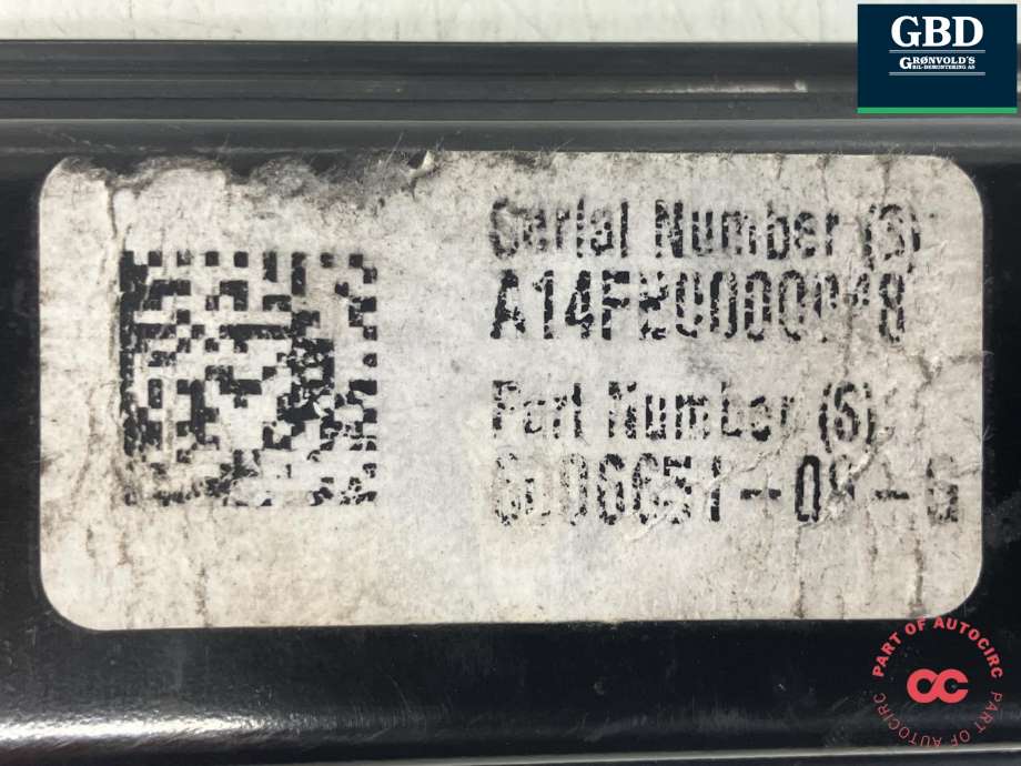 Ruteheis høyre foran til Tesla Model S 2013-2016 (Fase 1)  (6006651-00-G|6006651-00-K | 6006651-00-L|6006651-99-K)