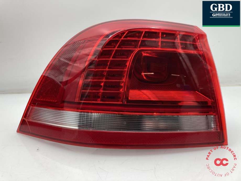 Baklykt venstre ytre til VW Touareg, 2010-2018 (Type II) (VALEO|7P6 945 207)