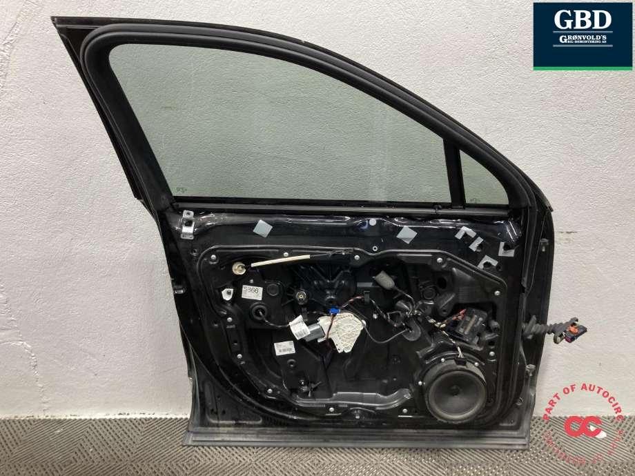 Dør venstre foran til VW Touareg 2010-2018 (Type II)  (7P0 831 055 A|7P0 831 055|)