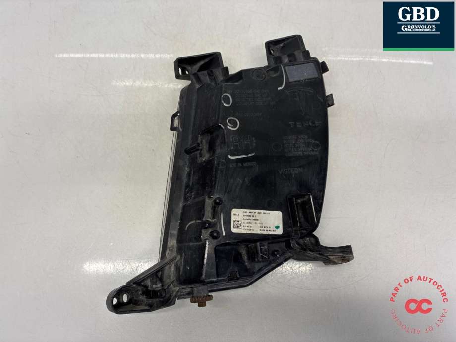 Tåkelykt høyre foran til Tesla Model S 2013-2016 (Fase 1) (6005914-00-F|6005914-00-C| 6005914-00-D|6005914-00-E| 6005914-00-G| 6005914-01-G)