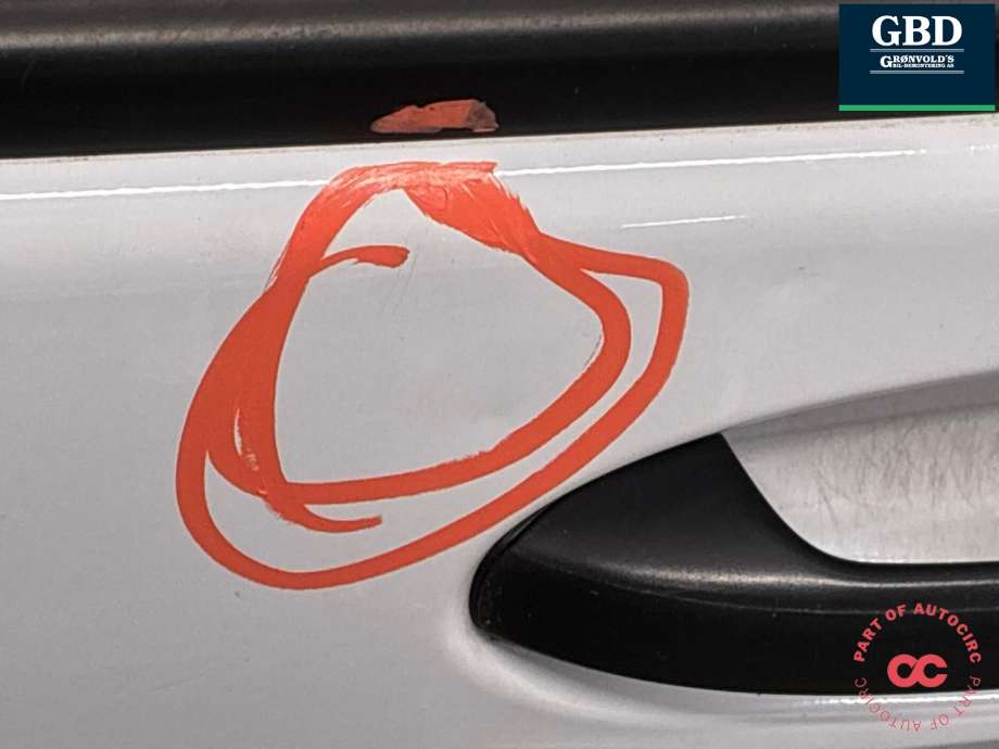 Dør venstre foran til Mercedes Vito 2014-->> (W447) (W447) (A 447 720 66 00|A 447 720 00 05|)