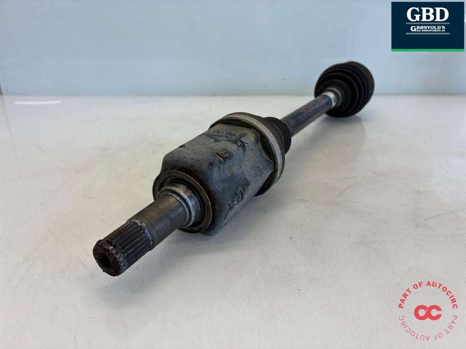 Drivaksel venstre foran, diesel/automat til Mercedes Vito 2014-->> (W447) (W447) (A 447 330 64 00|)