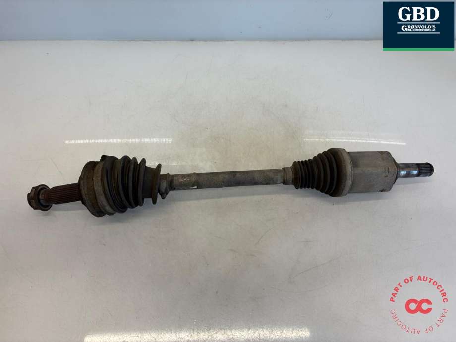 Drivaksel høyre foran, diesel/automat til Mercedes Vito 2014-->> (W447) (W447) (A 447 330 64 00|)