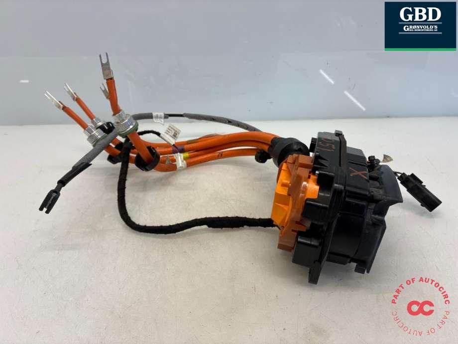 Batterilader inntak/luke til Tesla Model X 2016-->>  (1061353-00-F|1061353-00-G|)