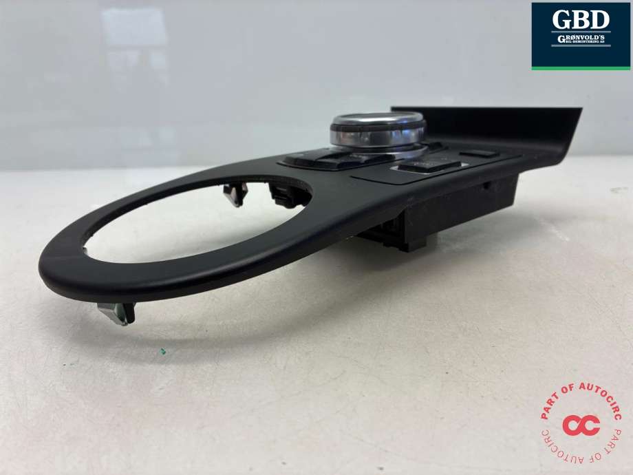 Bilstereo navigasjon betjeningspanel til BMW i3 2013-2022  (61 31 5 A0A 3F6|61 31 5 A0A 3F7|6582 9350723.02)