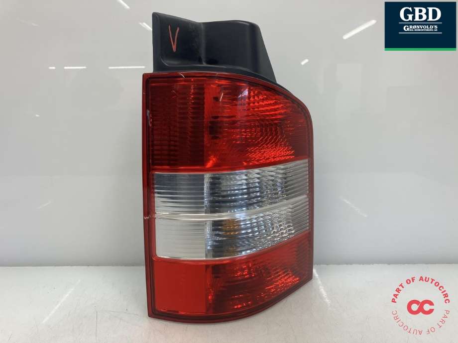 Baklykt venstre til VW Transporter / Caravelle 2009-2015 (Fase 2) (T5) (T5) (7H5 945 095 M|7H5 945 257 A|)