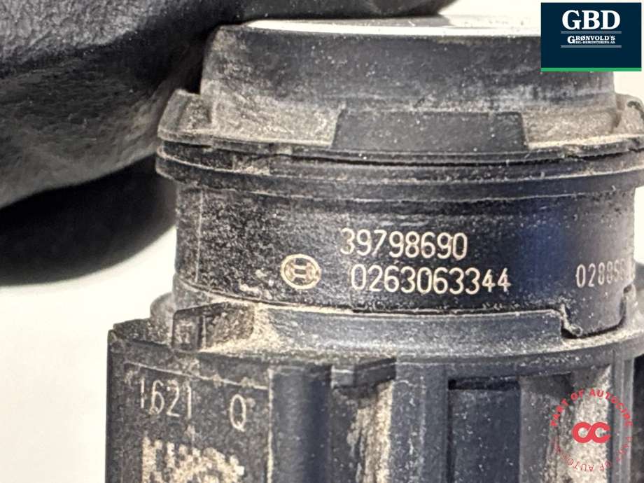 Parkeringssensor bak til Volvo V90 / V90 CC / S90 2016-->>  (32209358|39798690|)