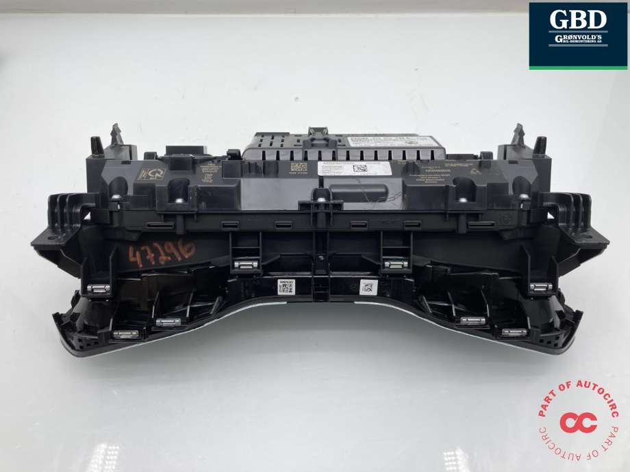 Instrumentpanel til Škoda Superb 2015-->> (Type III)  (3V0 920 794 E|)