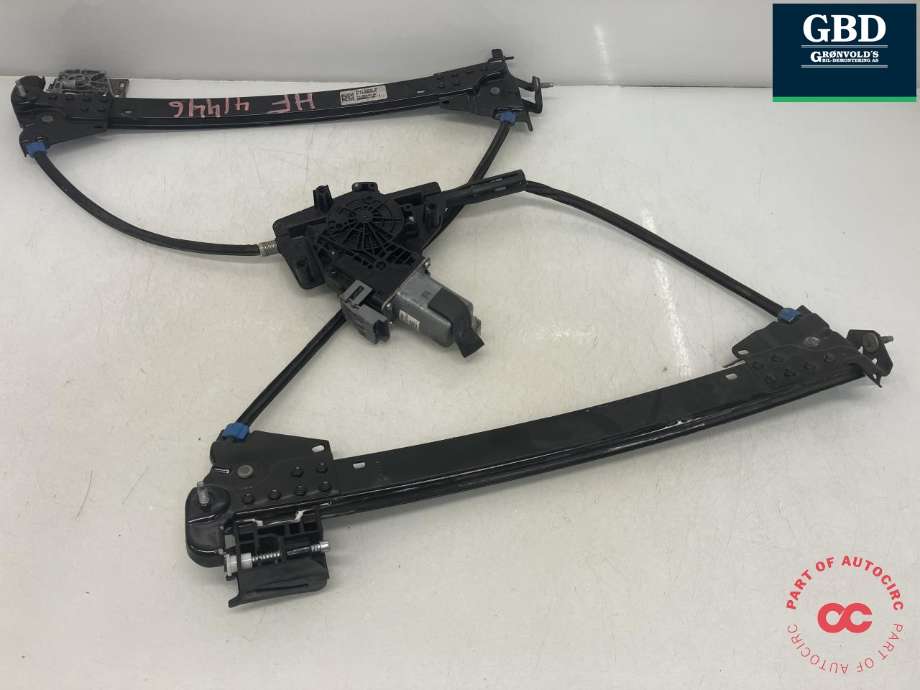 Ruteheis høyre foran til Tesla Model S 2013-2016 (Fase 1) (6006651-00-L|6006651-00-E|402593F)