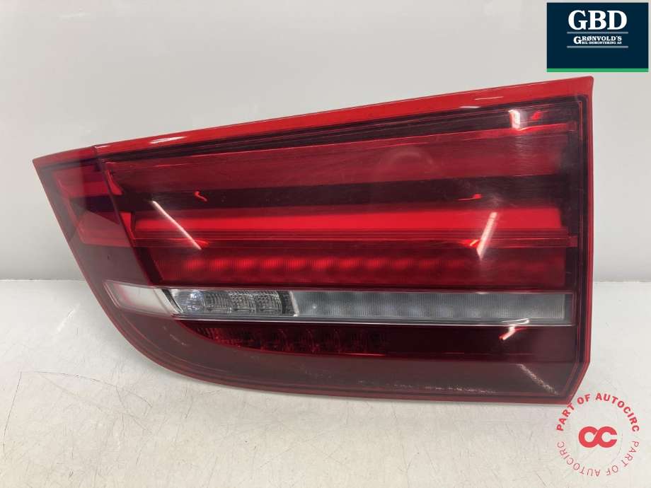 Baklykt høyre indre til BMW X5, 2013-2018 (F15) (F15) (HELLA|63 21 7 470 888)