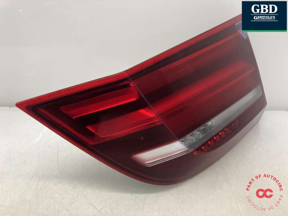 Baklykt høyre indre til BMW X5 2013-2018 (F15) (F15) (HELLA|63 21 7 470 888|7301274-07|011 298 - 02)