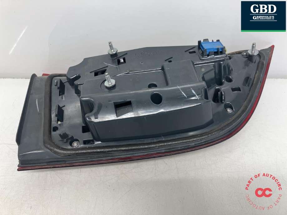 Baklykt høyre indre til BMW X5 2013-2018 (F15) (F15) (HELLA|63 21 7 470 888|7301274-07|011 298 - 02)