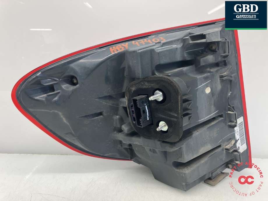 Baklykt høyre ytre til BMW X5 2013-2018 (F15) (F15) (HELLA|63 21 7 470 886|7290100-10|011 297 - 02)