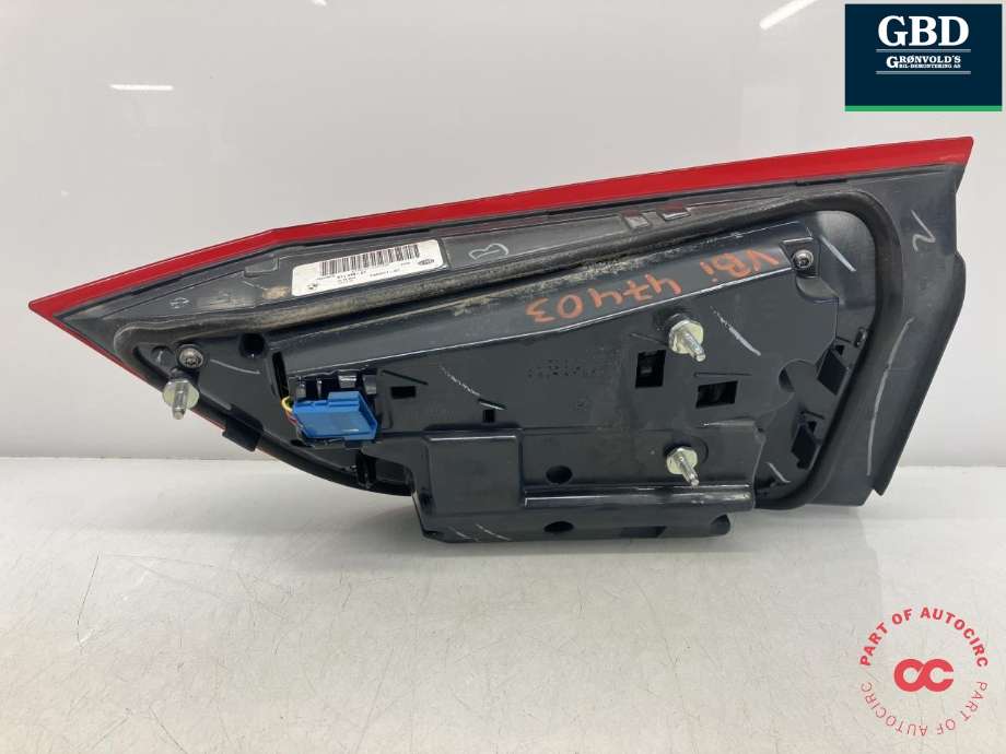 Baklykt venstre indre til BMW X5 2013-2018 (F15) (F15) (HELLA|63 21 7 470 887|7301271-07|011 298 - 01)