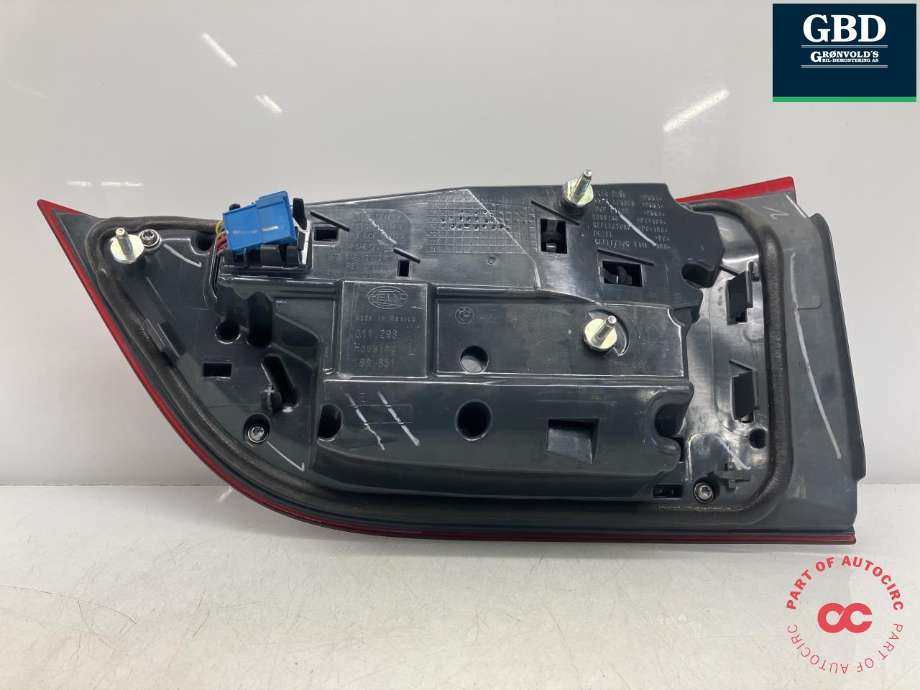 Baklykt venstre indre til BMW X5 2013-2018 (F15) (F15) (HELLA|63 21 7 470 887|7301271-07|011 298 - 01)