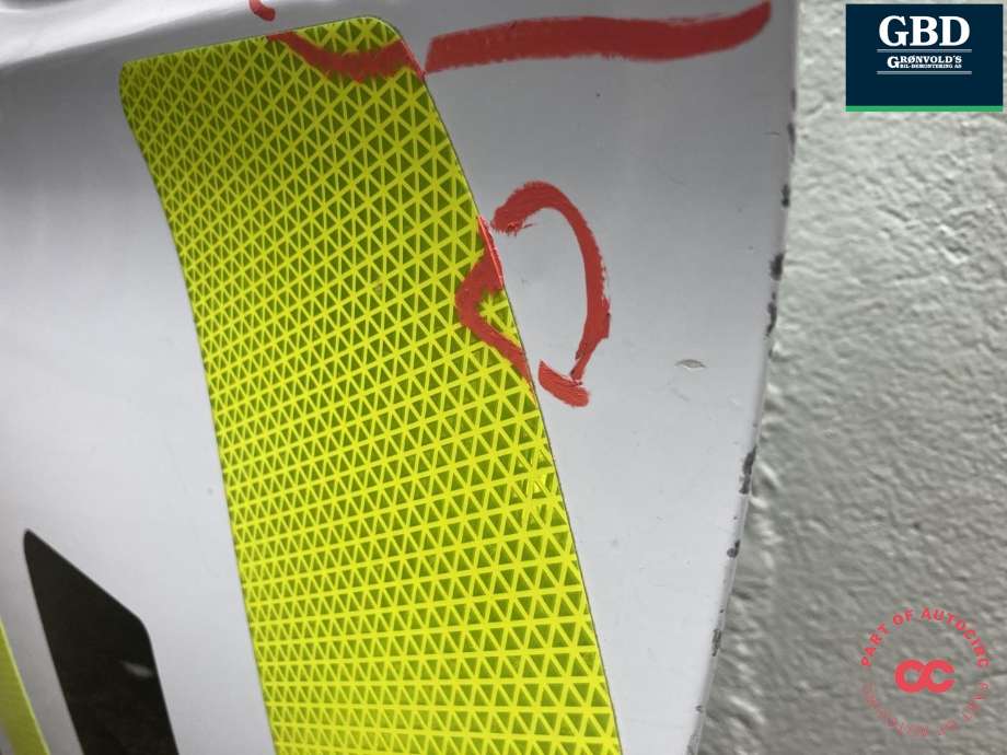 Dør venstre foran til Mercedes Vito 2014-->> (W447) (W447) (A 447 720 66 00|A 447 720 00 05|)