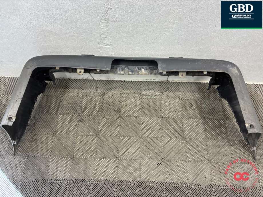 Støtfanger bak til Mercedes Vito 2014-->> (W447) (W447) (A 447 885 18 25 9B51|)