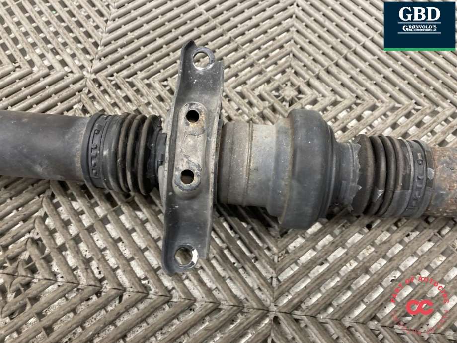 Mellomaksel til VW Touareg 2010-2018 (Type II) (7P0 521 102 T|7P0 521 102 R|7P0 521 102 P)