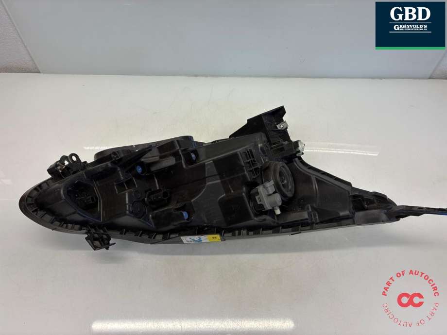 Frontlykt venstre halogen til Nissan E-NV200 2014-->>  (260604FA0A|)