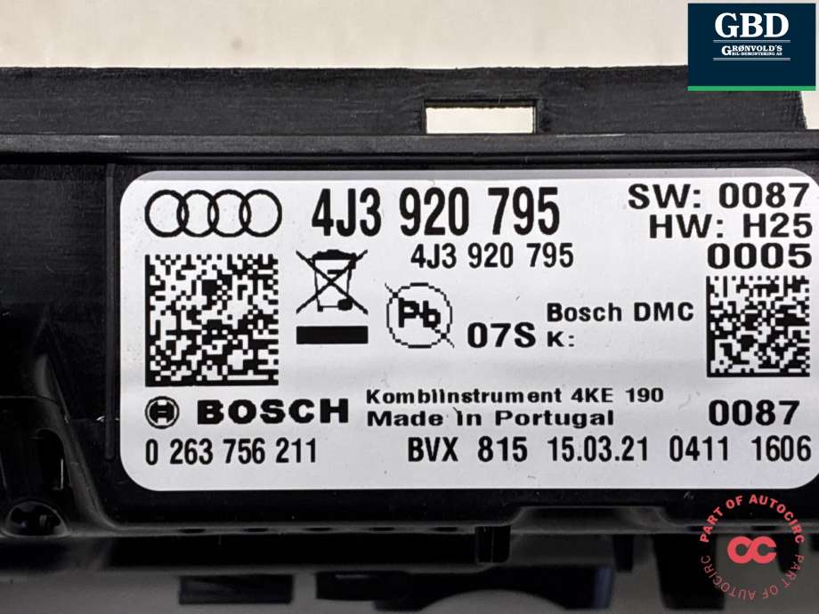 Instrumentpanel til Audi e-tron GT 2021-->> (4J3 920 795|4J3 920 795 X|)