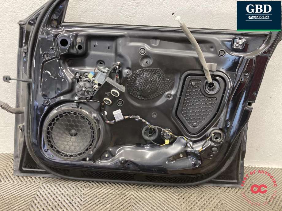 Dør høyre foran til Audi A3 2012-2016 (Type III, Fase 1) (8V4 831 052 E|8V4 831 052 B|)