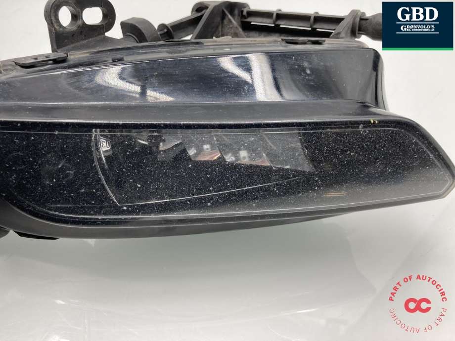 Tåkelykt venstre foran til Audi A3 2012-2016 (Type III, Fase 1)  (8V0 941 699 H|8V0 941 699 C|)
