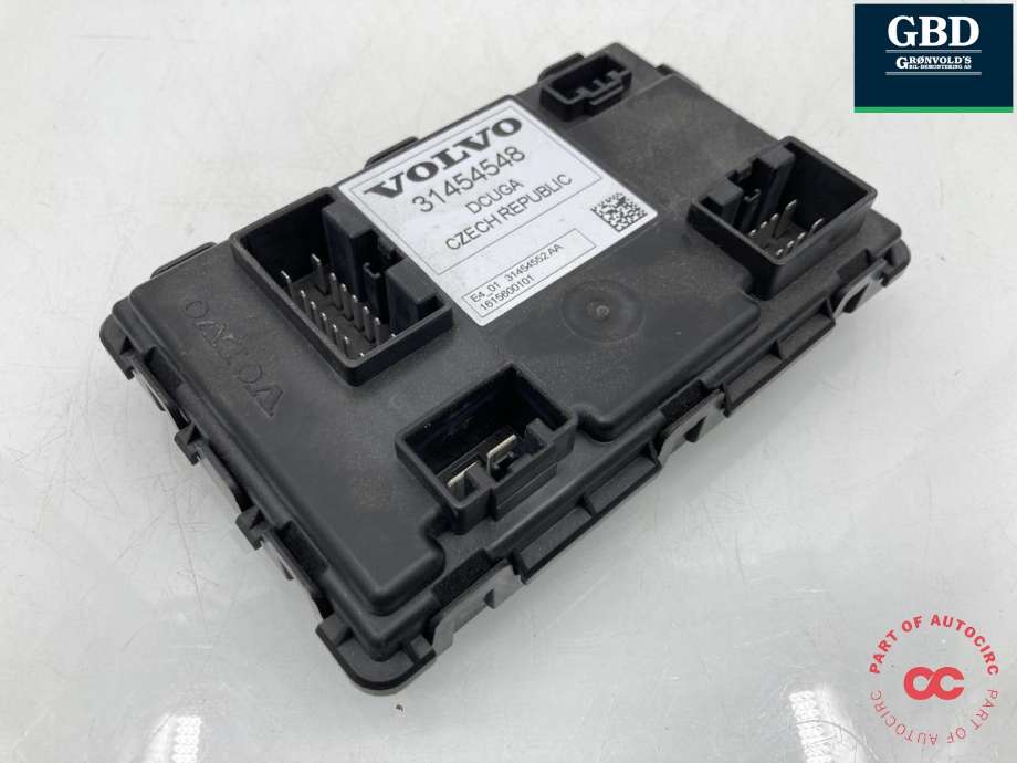 Styreenhet hengerfeste til Volvo XC90 2015-2025 (Type II)  (|31454548)