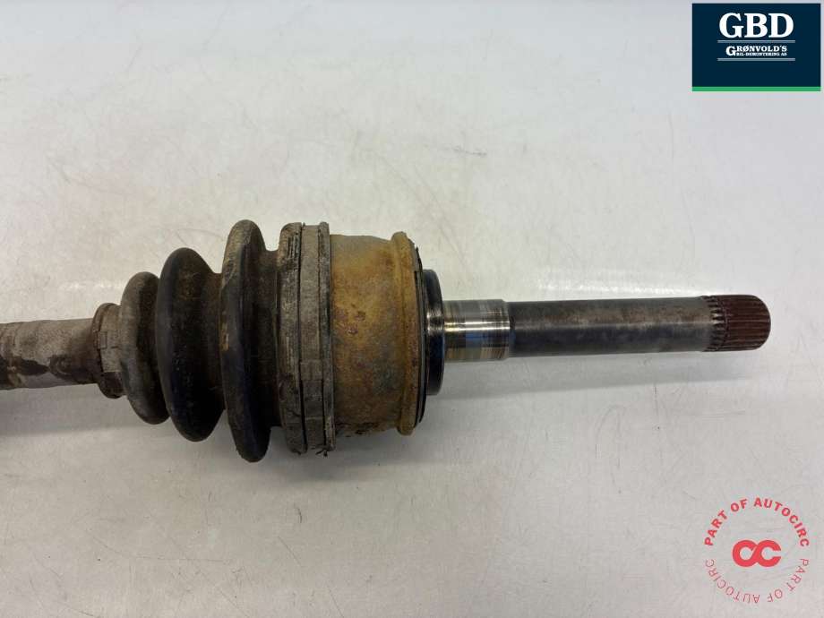 Drivaksel venstre foran, diesel/manuell til Toyota Hiace 2007-2012 (Fase 3)  (4343026033|4343026032|)