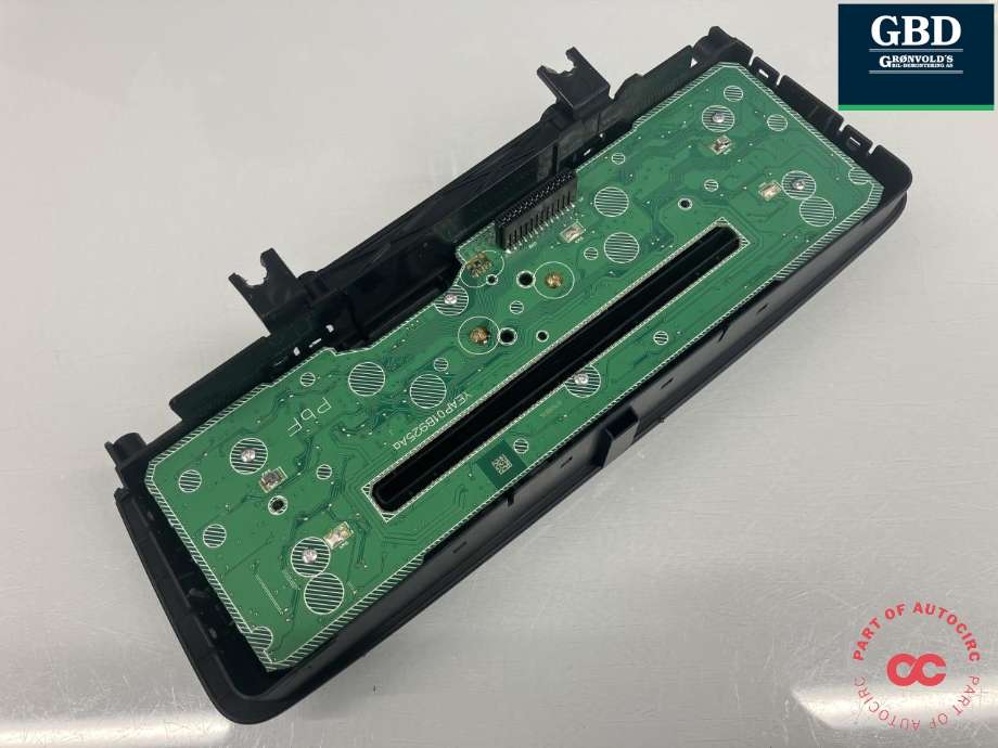 Bilstereo navigasjon betjeningspanel til Mercedes B-Klasse 2011-2018 (W246) (W246) (A 246 900 98 15 9107|YEAP01B925A|)