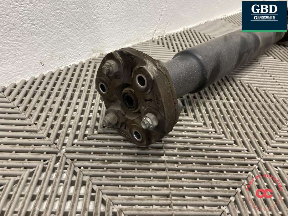 Mellomaksel bakre til BMW X5 2013-2018 (F15) (F15) (26 10 7 589 128|7 589 129|)
