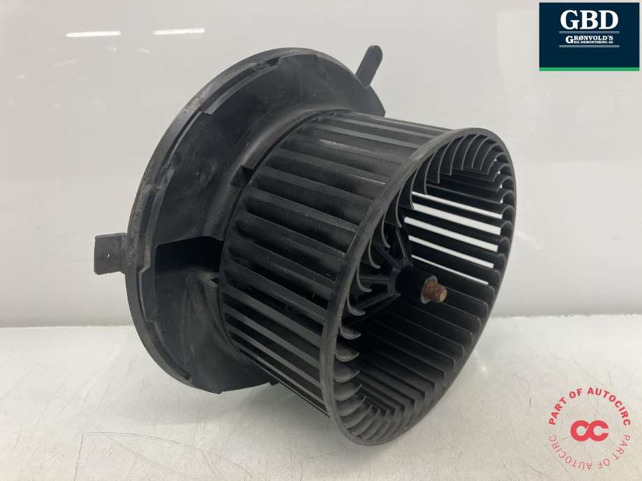 Varmeapparat motor til VW Caddy 2010-2015 (Type III, Fase 2)  (VALEO|1K1 819 015 F|4 47 11 902 C|998800)