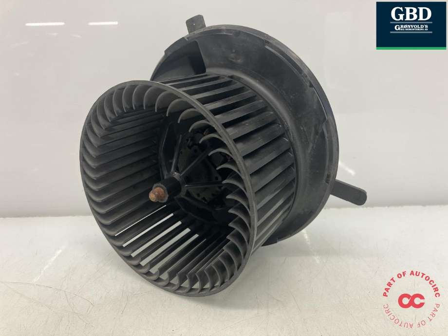 Varmeapparat motor til VW Caddy 2010-2015 (Type III, Fase 2)  (VALEO|1K1 819 015 F|4 47 11 902 C|998800)