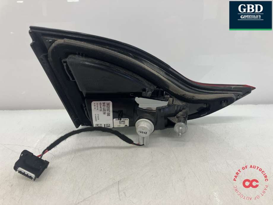 Baklykt høyre indre til Opel Zafira Tourer 2012-2018  (39043681|39028597|21460203)