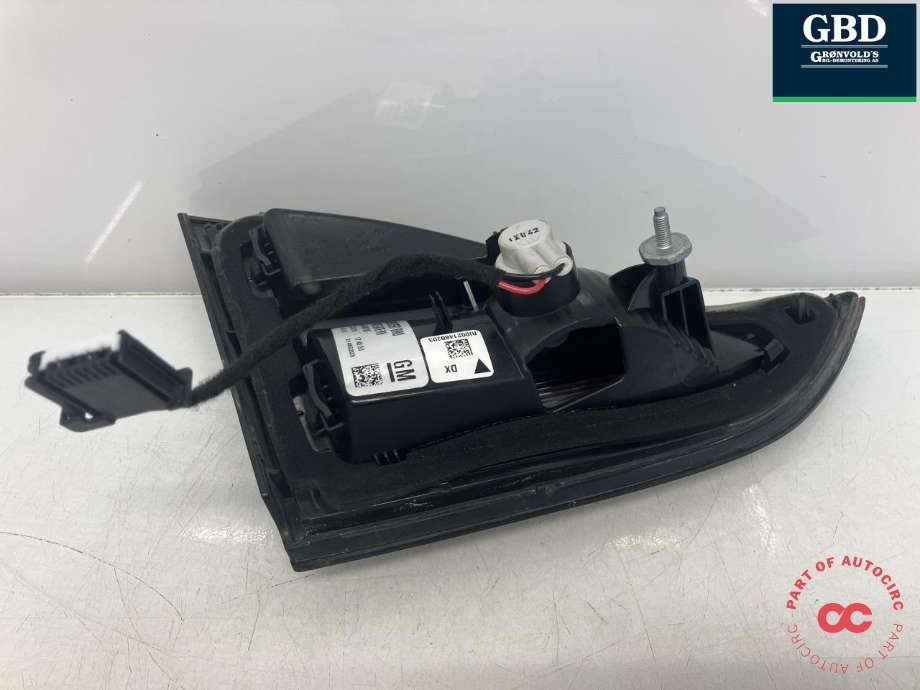 Baklykt høyre indre til Opel Zafira Tourer 2012-2018  (39043681|39028597|21460203)