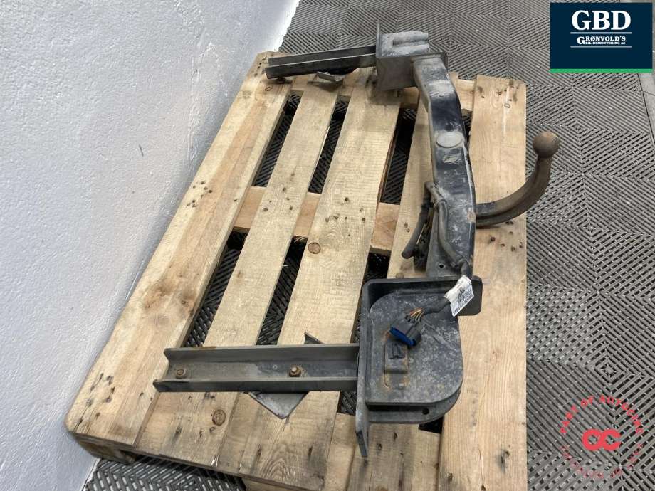 Hengerfeste til Opel Zafira Tourer 2012-2018  (NO PART ID|)