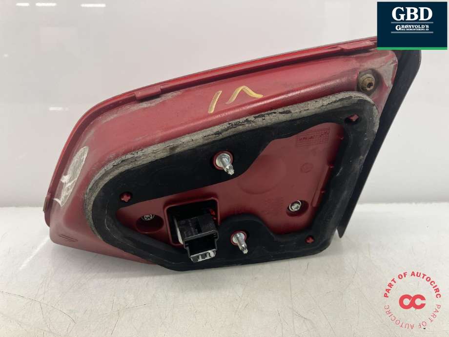 Baklykt venstre indre til VW Passat 2011-2015 (B7) (B7) (3AF 945 307 E|)