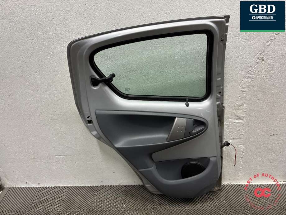 Dør venstre bak til Toyota Aygo 2005-2014 (Type I)  (670040H010|)