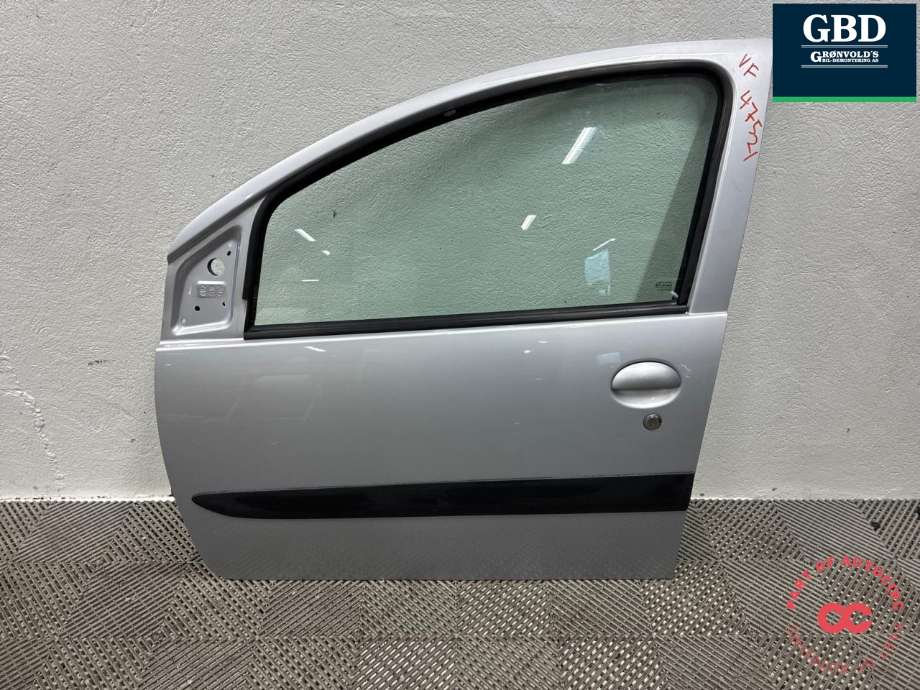 Dør venstre foran til Toyota Aygo 2005-2014 (Type I) (670020H010|)