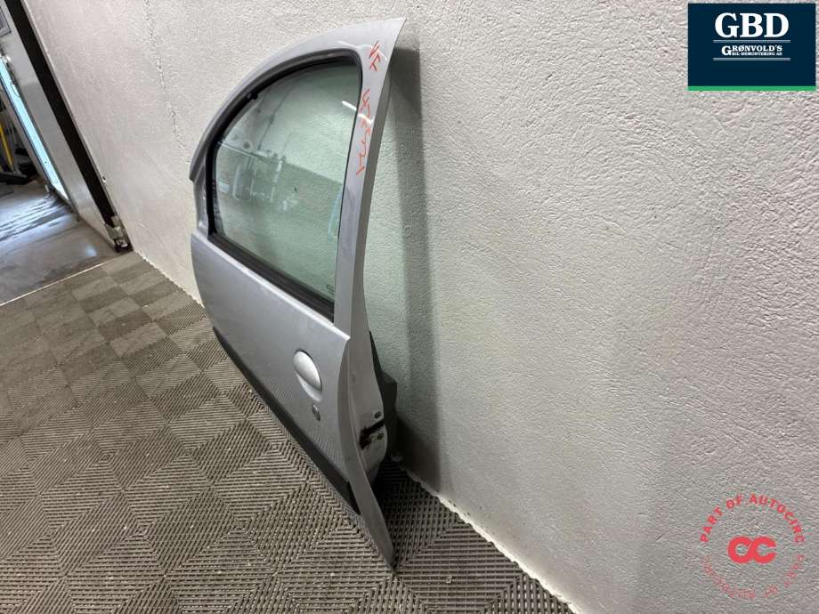 Dør venstre foran til Toyota Aygo 2005-2014 (Type I) (670020H010|)