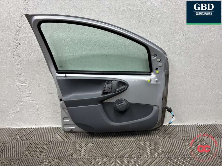 Dør venstre foran til Toyota Aygo 2005-2014 (Type I) (670020H010|)