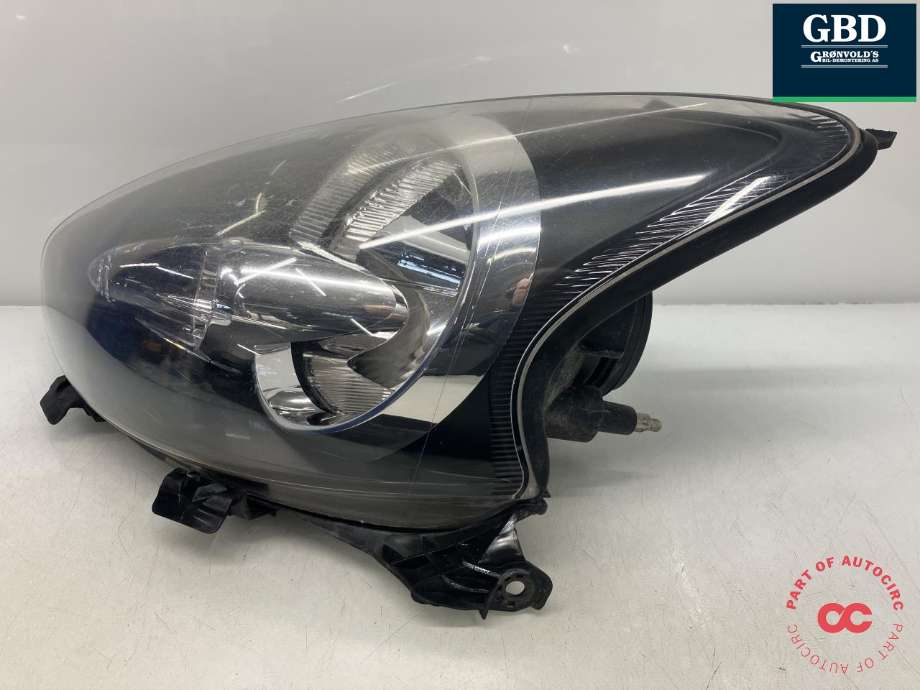 Frontlykt venstre halogen til Toyota Aygo 2005-2014 (Type I)  (VALEO|811700H011|81150-0H010|89032404)