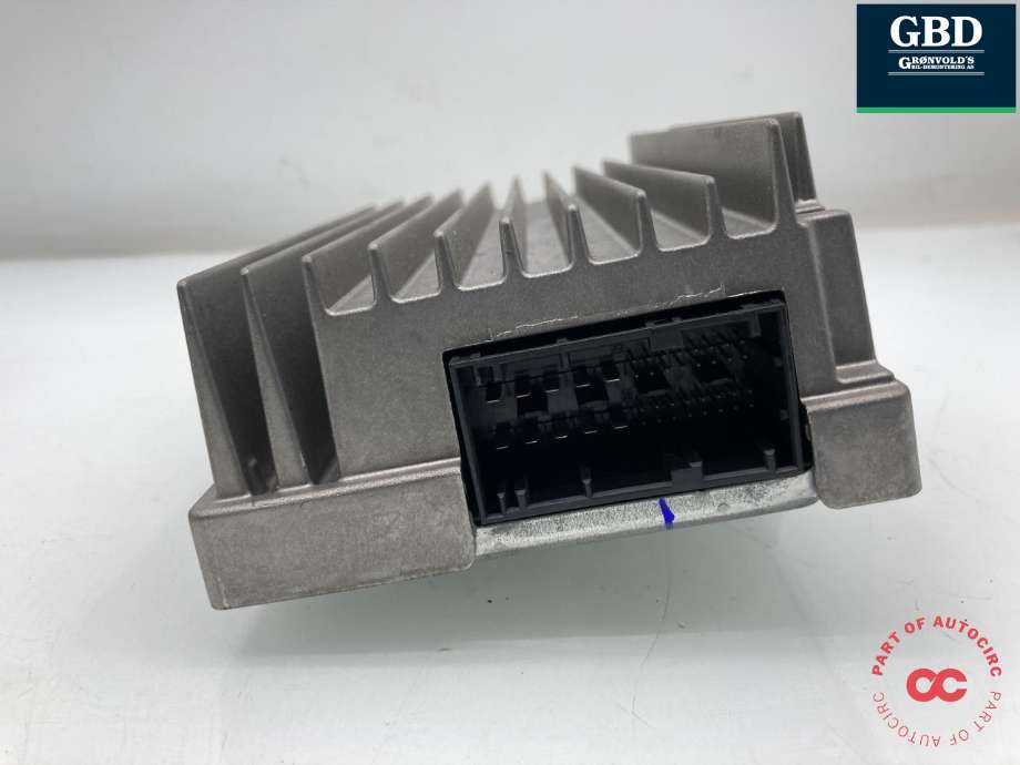 Bilstereo forsterker til BMW X4 2014-2018 (F26) (F26) (65 12 6 841 973|6512 9343320|)
