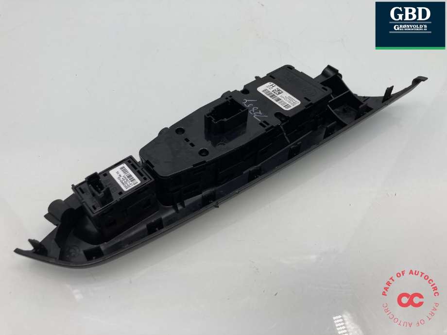 Bryter ruteheis førerdørspanel til BMW X4 2014-2018 (F26) (F26) (61 31 9 362 107|9208111-02|)
