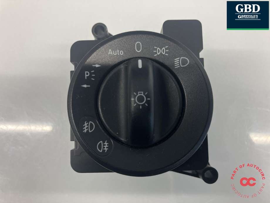 Bryter lys til Mercedes Sprinter 2013-2018 (Fase 2) (906) (906) (A 906 905 31 01|6132081|)