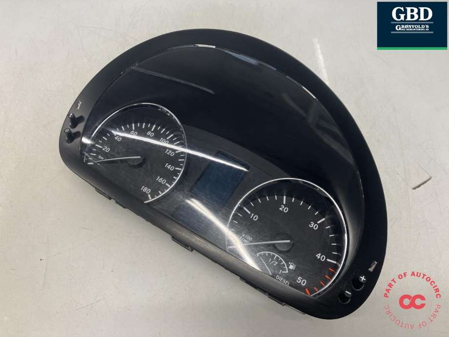 Instrumentpanel til Mercedes Sprinter 2013-2018 (Fase 2) (906) (906) (A 906 900 79 03|A 906 901 54 01|A 906 902 10 02)