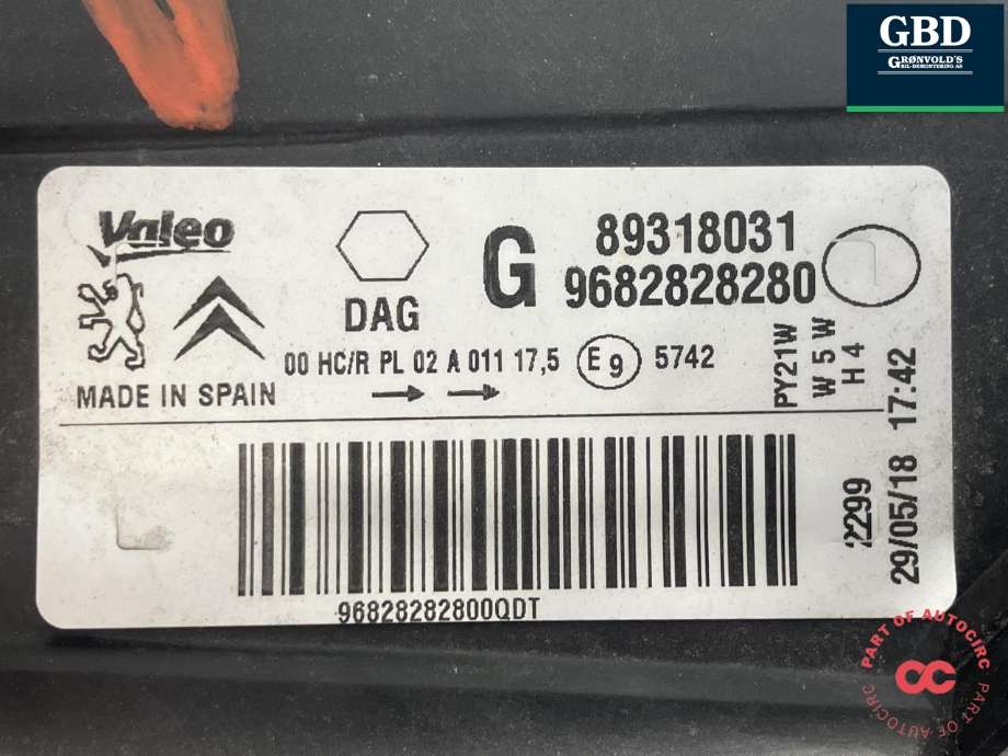 Frontlykt venstre halogen til Peugeot Partner 2015-2019 (Type II, Fase 2)  (VALEO|6208 K6|89318031|)