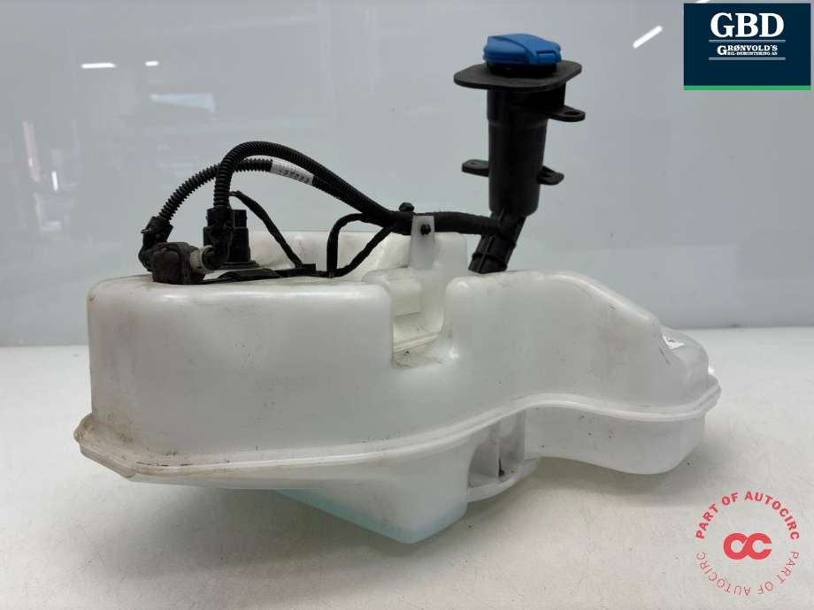 Spylerpumpe foran til Audi e-tron GT 2021-->>  (9J1 955 453 D|1K6 955 651|9J1 955 449 F)