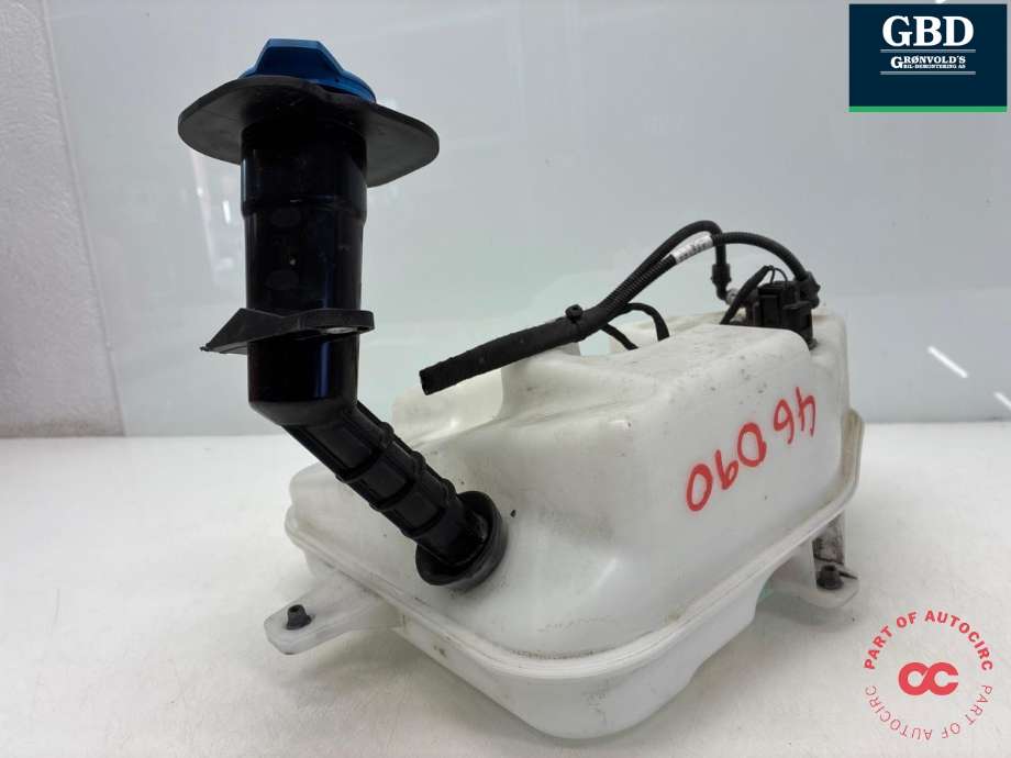 Spylerpumpe foran til Audi e-tron GT 2021-->>  (9J1 955 453 D|1K6 955 651|9J1 955 449 F)