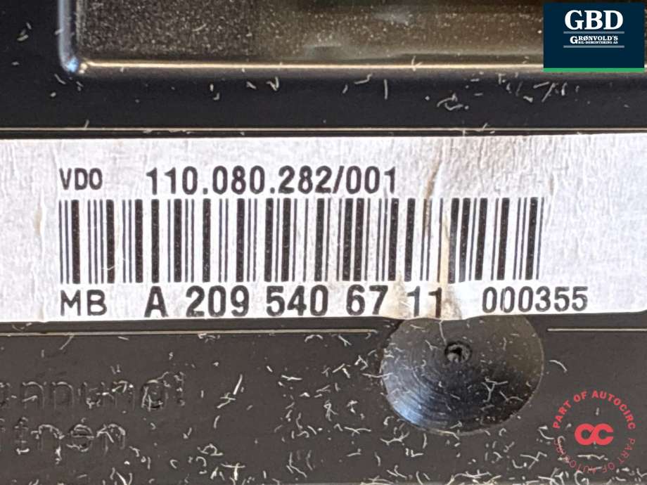 Instrumentpanel til Mercedes CLK 2002-2009 (C209) (C209) (A 209 540 53 48|A209 540 67 11|A 209 540 18 47| A 209 540 87 11| A 209 540 67 11)
